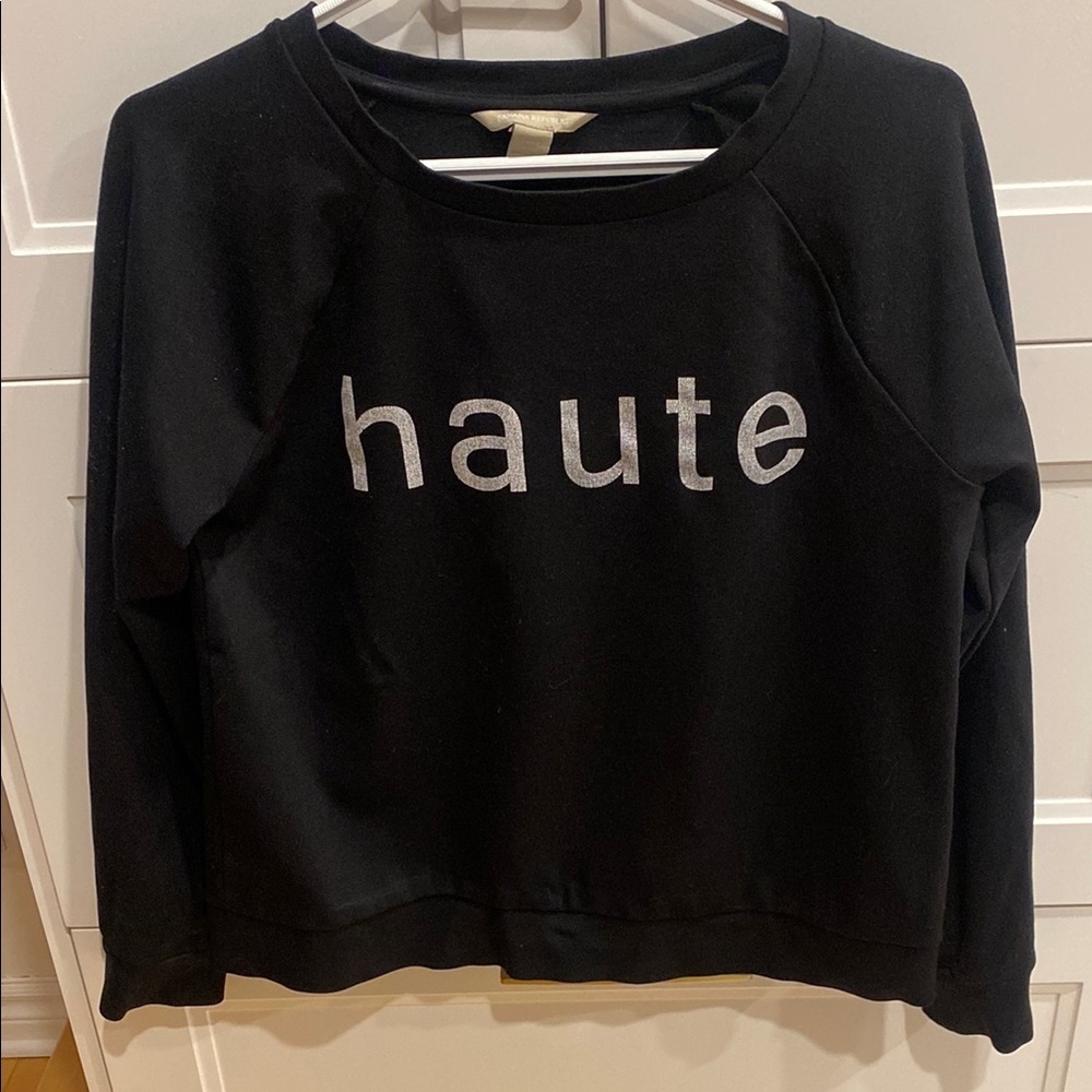 BANANA REPUBLIC long sleeved black crew neck sweatshirt size Medium